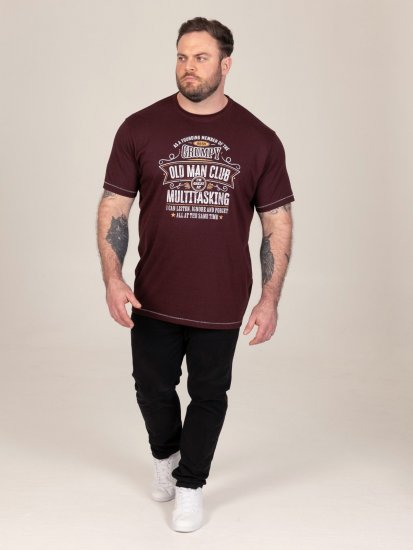 D555 Baldwin Grumpy Old Man Club Print Crew Neck T-shirt Burgundy/ Black Twist - T-shirts - T-shirts Homem Tamanhos Grandes