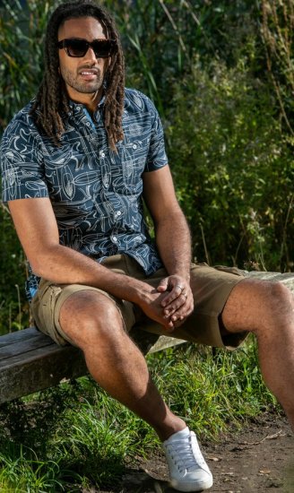D555 Worthing Surf AOP Short Sleeve Button Down Collar Shirt Navy - Camisas - Camisas Homem Tamanhos Grandes