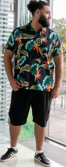 D555 Selby Hawaiian AOP Short Sleeve Revere Collar Shirt Black - Camisas - Camisas Homem Tamanhos Grandes