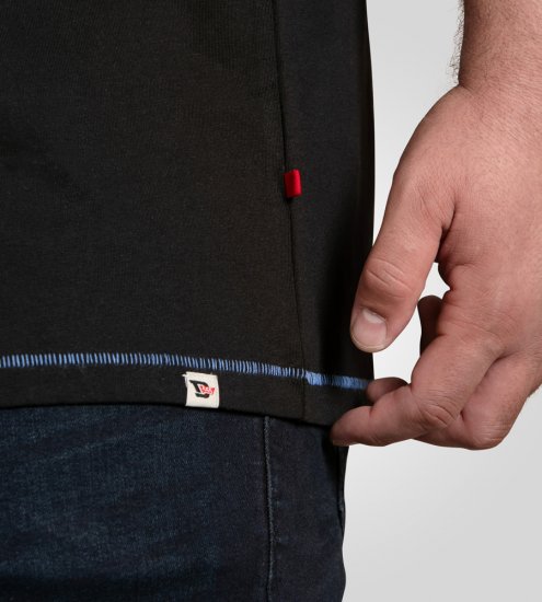 D555 Dewsbury Skeleton On Bike Crew Neck T-Shirt Black TALL SIZE - ROUPAS DE HOMEM MT-6XLT - Tamanhos-Tall Homem