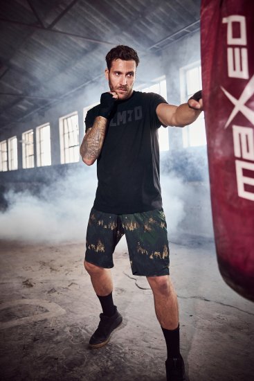 JP1880 Jay-Pi Bermuda QuickDry Mesh Fitness Shorts Khaki - Roupa desportiva & Outdoor - Roupa Desportiva Tamanhos Grandes