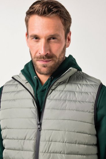 JAY-PI Lightly Quilted Vest with Stomach Fit Grey - Casacos - Casacos Homem Tamanhos Grandes