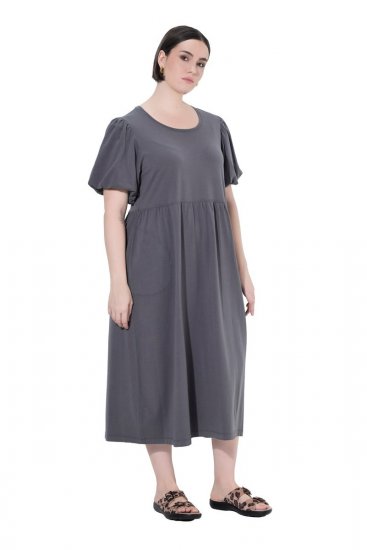 Ulla Popken 848575 Vestido comprido de manga curta com bolsos Antracite - Vestidos maxi - Vestidos maxi plus size para mulher
