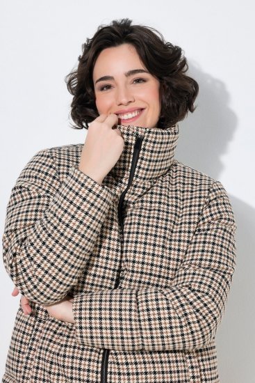 Ulla Popken 851822 Sobretudo acolchoado Branco sujo - Casacos - Casacos de Mulher em Tamanhos Grandes