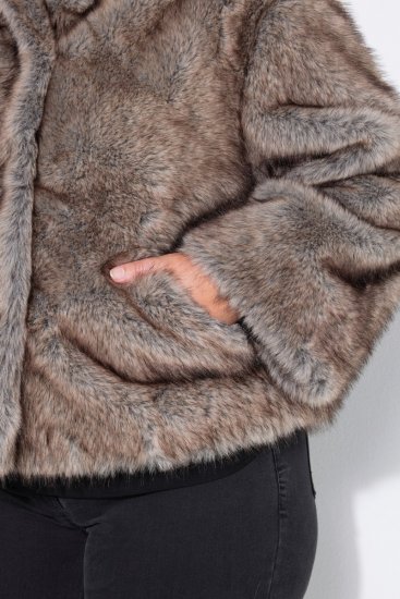 Ulla Popken 854617 Casaco de pelo sintético Bege - Jaquetas - Casacos plus size para mulher