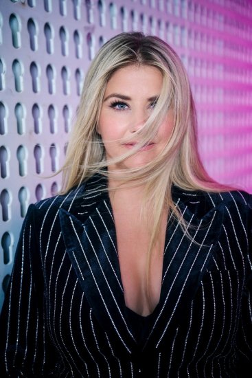 Ulla Popken 855499 Blazer de veludo com strass Preto - Blazers e Coletes - Blazers em Tamanhos Grandes