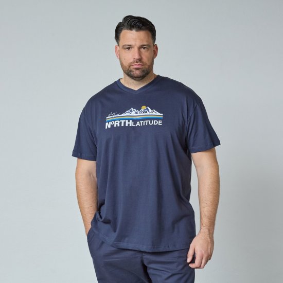 North Latitude Mountain T-Shirt V-Neck Azul-marinho - T-shirts - T-shirts Homem Tamanhos Grandes