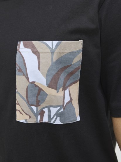  Jack & Jones Tavira Aop Pocket Crew Neck T-Shirt Black - T-shirts - T-shirts Homem Tamanhos Grandes