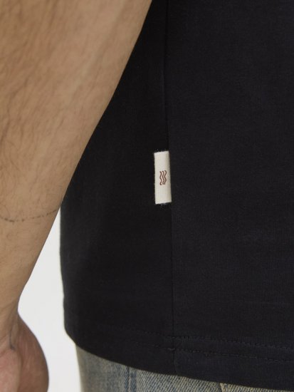  Jack & Jones Tavira Aop Pocket Crew Neck T-Shirt Black - T-shirts - T-shirts Homem Tamanhos Grandes