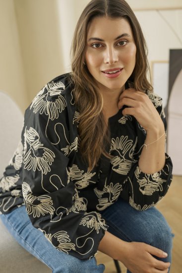 Kaffe Curve Kimmie Blouse Black Chalk Embroidery - Blusas - 
