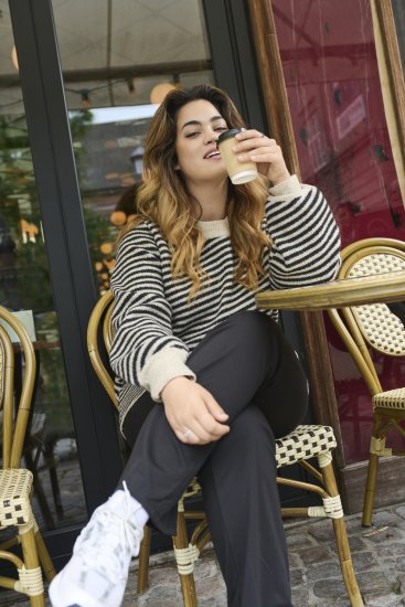 Kaffe Curve Jenna Leggings evasivos Preto profundo - Jeans & Calças Femininas em Tamanhos Grandes – Plus Size - 