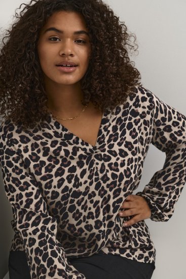 Kaffe Curve Mirta Tilly Blusa Com Estampado De Leopardo - Blusas e Túnicas - 