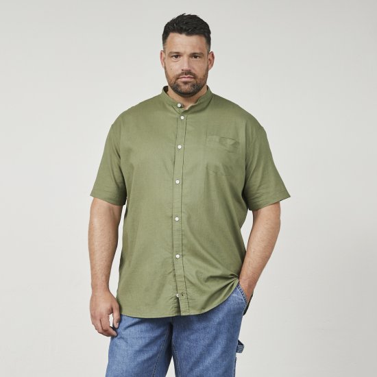 North Latitude 61109 Camisa de Manga Curta com Gola Mao Verde Azeitona - Camisas - Camisas Homem Tamanhos Grandes