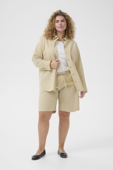 Kaffe Curve Nana Calções às riscas Chincilla/Branco às riscas - Jeans & Calças Femininas em Tamanhos Grandes – Plus Size - 