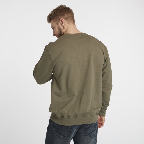 North Latitude Denim Logo Sweatshirt Dusty Olive Green TALL - TALL camisolas - Sweatshirts TALL para Homem Alto