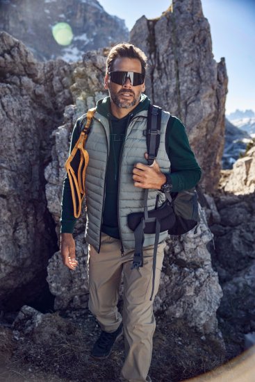 JAY-PI Lightly Quilted Vest with Stomach Fit Grey - Casacos - Casacos Homem Tamanhos Grandes